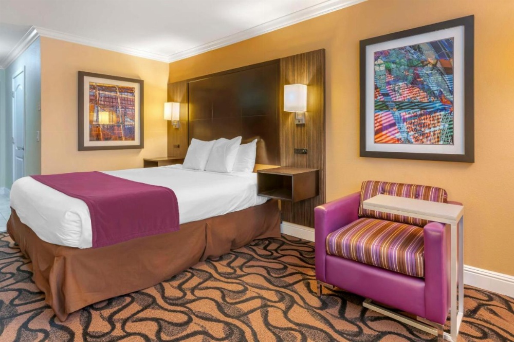 Best Western Plus Airport Plaza